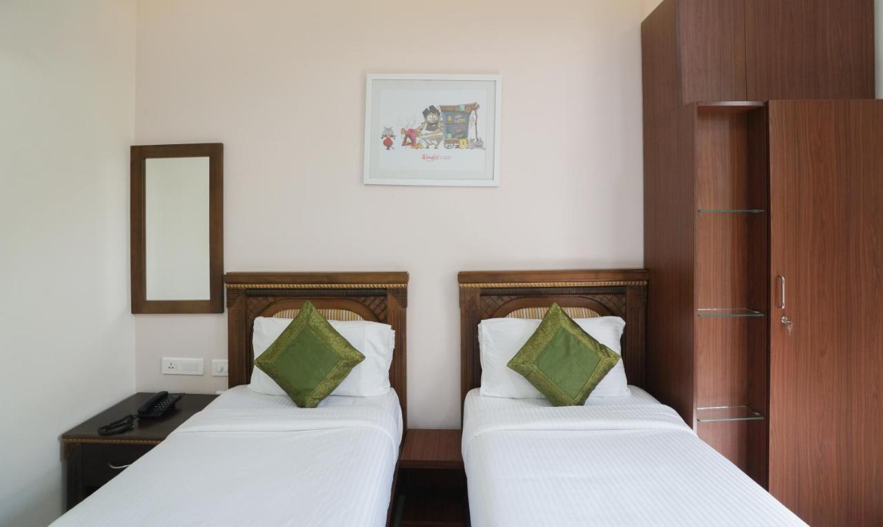 Treebo Trend Madras Inn Екстериор снимка
