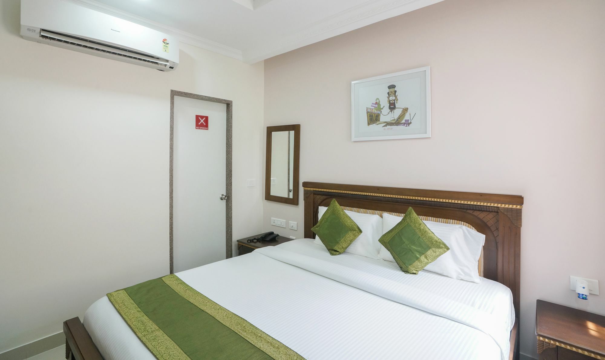 Treebo Trend Madras Inn Екстериор снимка